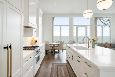 Designs by Santy :: Fresh Lake House Kitchen with island and breakfast nook