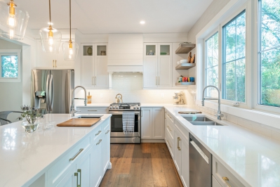 Designs by Santy :: Hilltop Farmhouse White kitchen with island