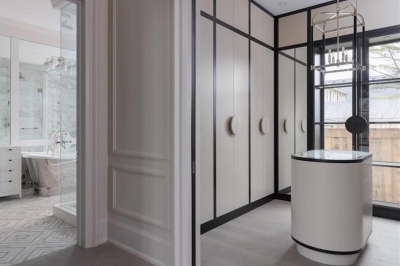 Designs by Santy :: Old Town Elegance Ensuite and walk-in closet