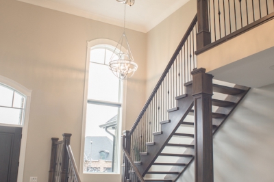 Designs by Santy :: Volume House Staircase with chandelier