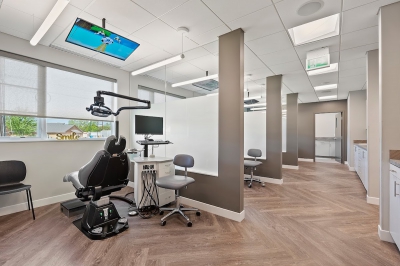 Designs by Santy :: Prairie Smiles Operatories with wood floors and partition walls